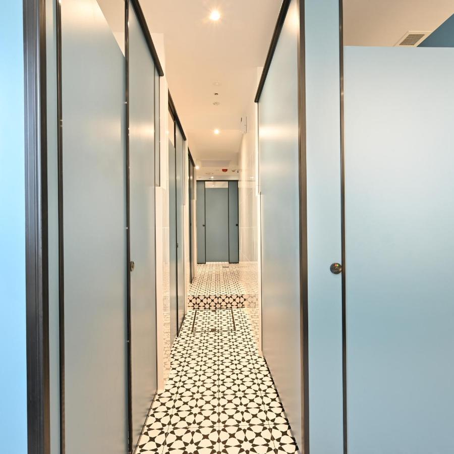 Dream Chaser Boutique Capsule Hotel Сингапур Экстерьер фото